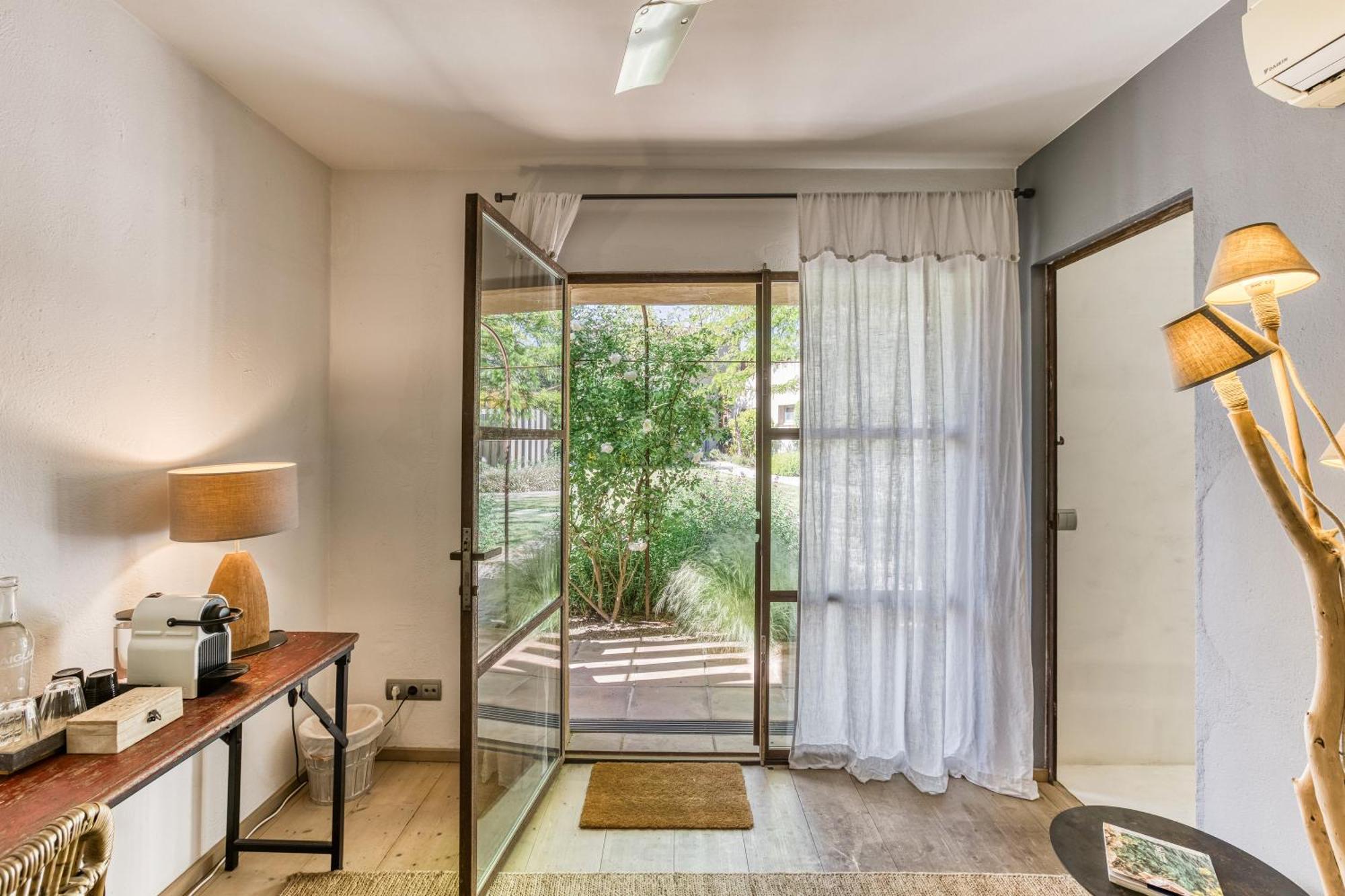 Les Hamaques Hotel Viladamat Bagian luar foto